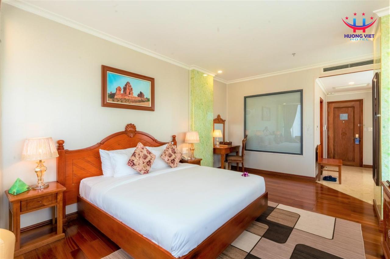 Huong Viet Hotel Quy Nhon - Beachfront Kültér fotó